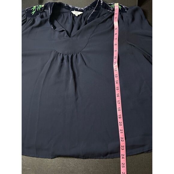 Crown & Ivy Navy Chiffon Velvet Flounce Top Size XL - Picture 13 of 13